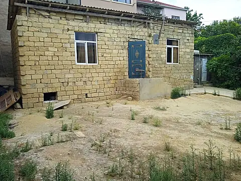 Satılır 2 otaqlı həyət evi 80 m²