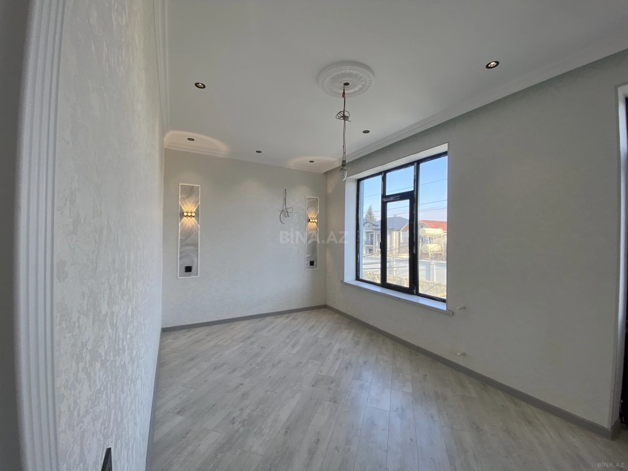 Satılır 4 otaqlı həyət evi 60 m²