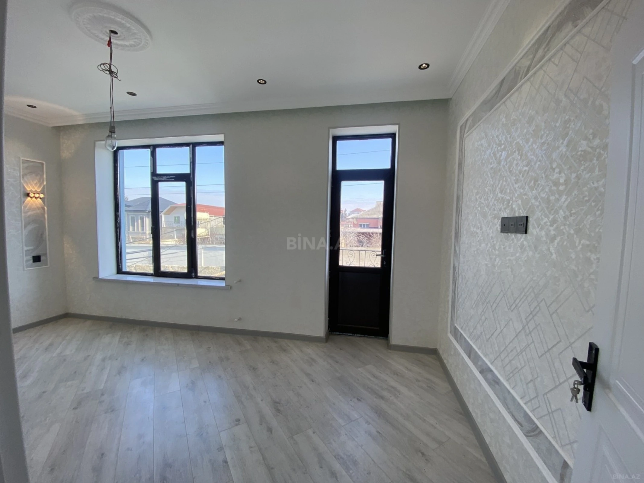 Satılır 4 otaqlı həyət evi 60 m²