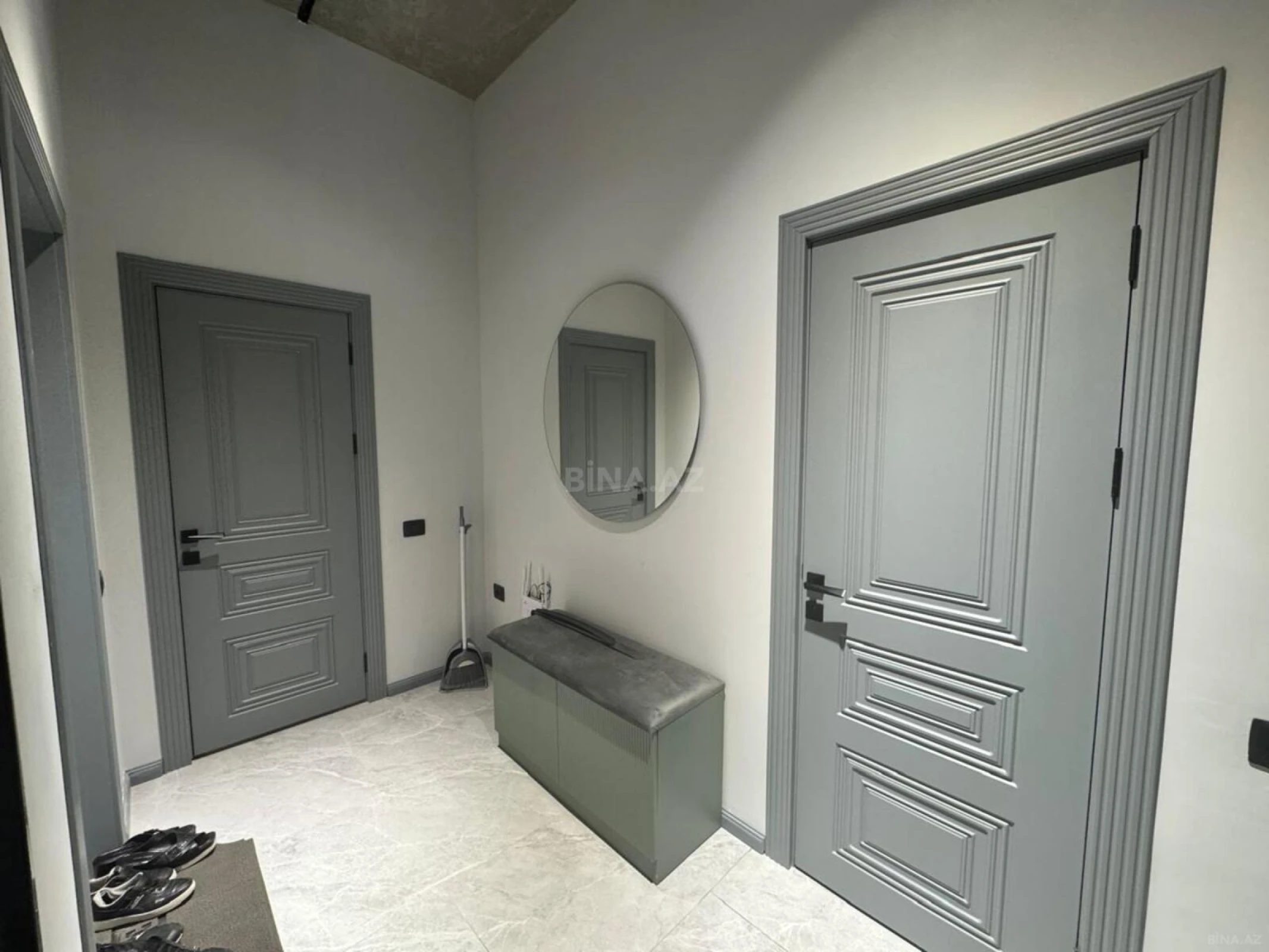 Kirayə verilir 2 otaqlı mənzil 71 m²