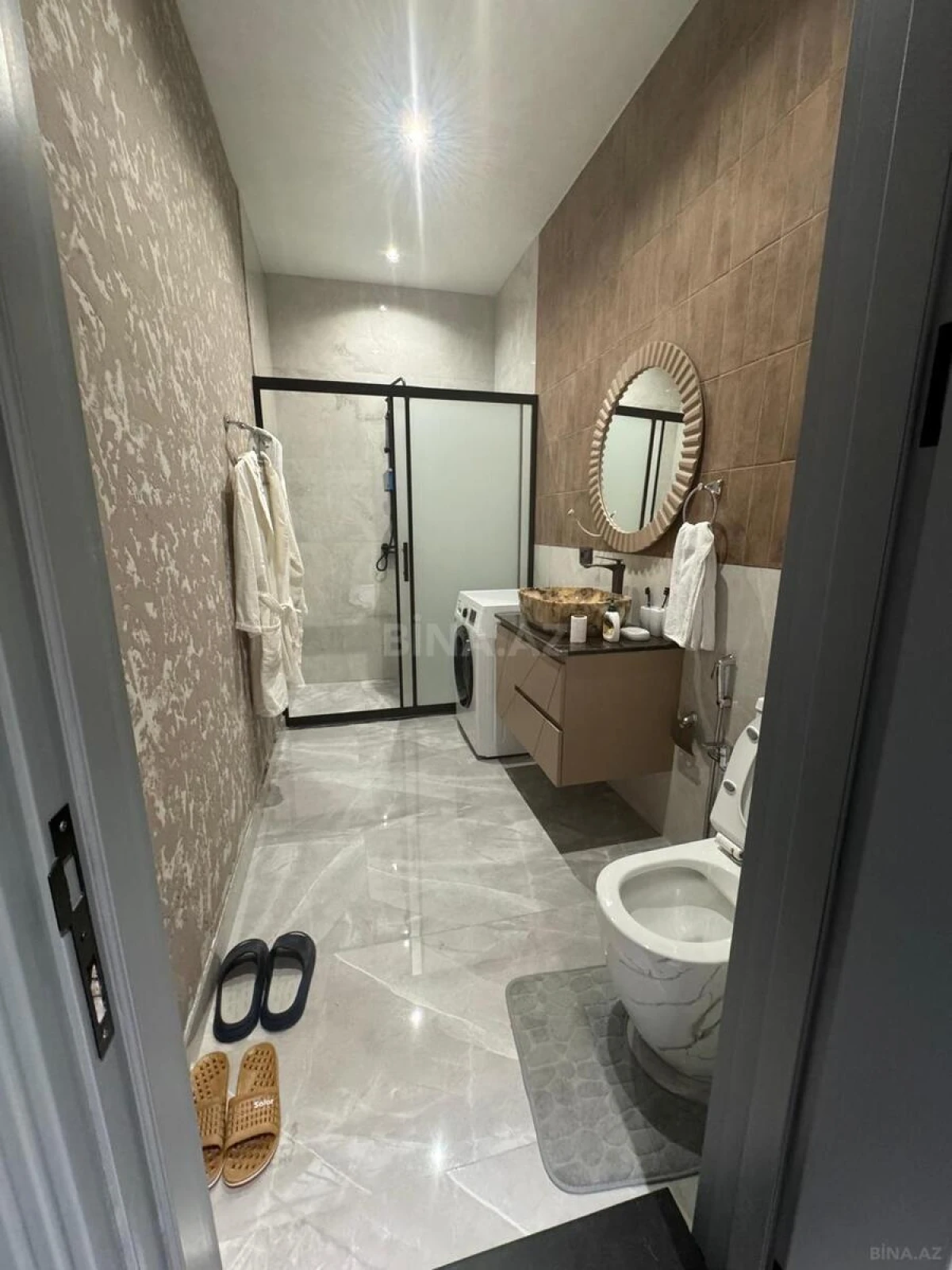 Kirayə verilir 2 otaqlı mənzil 71 m²