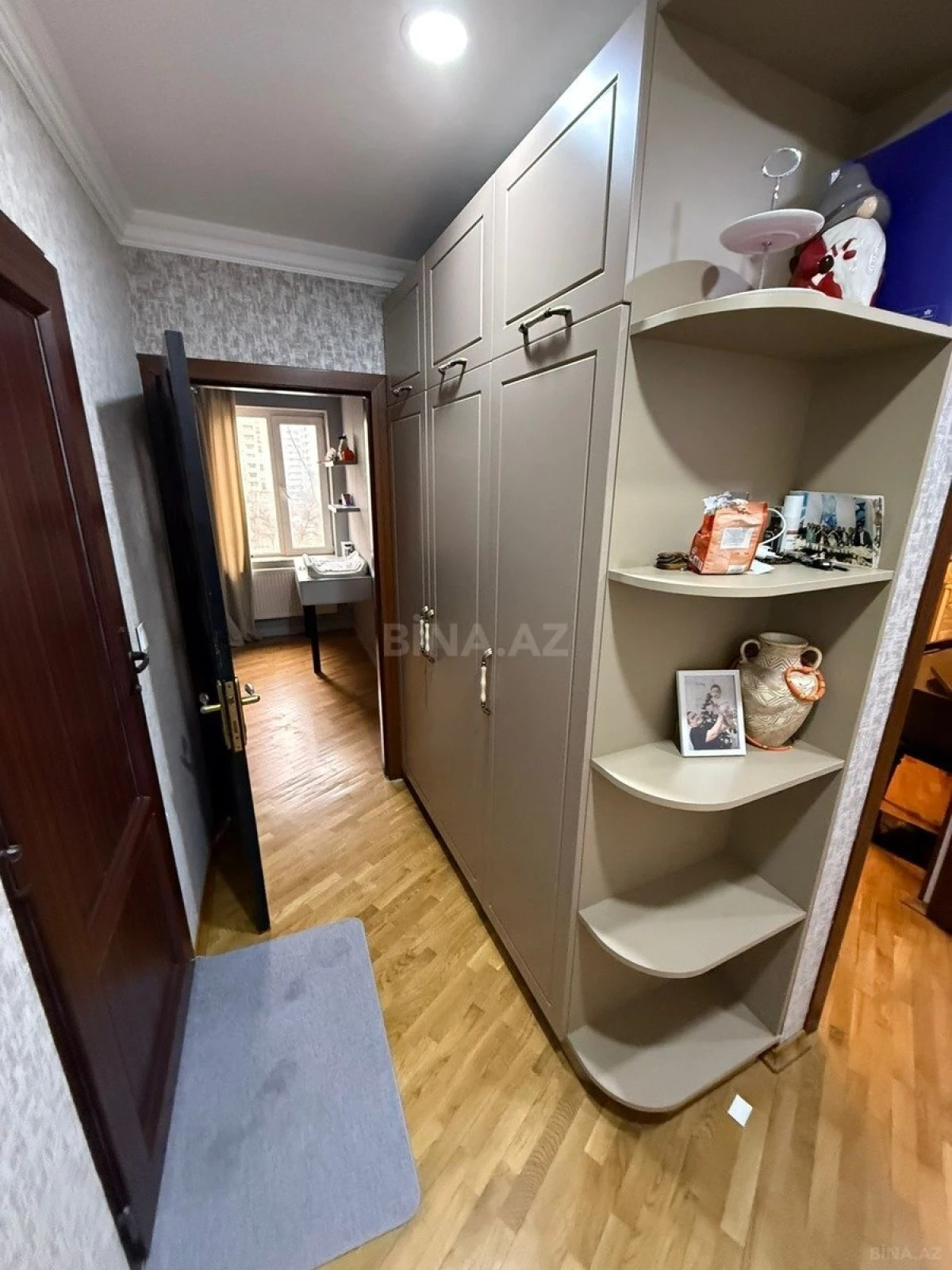 Satılır 4 otaqlı mənzil 79 m²