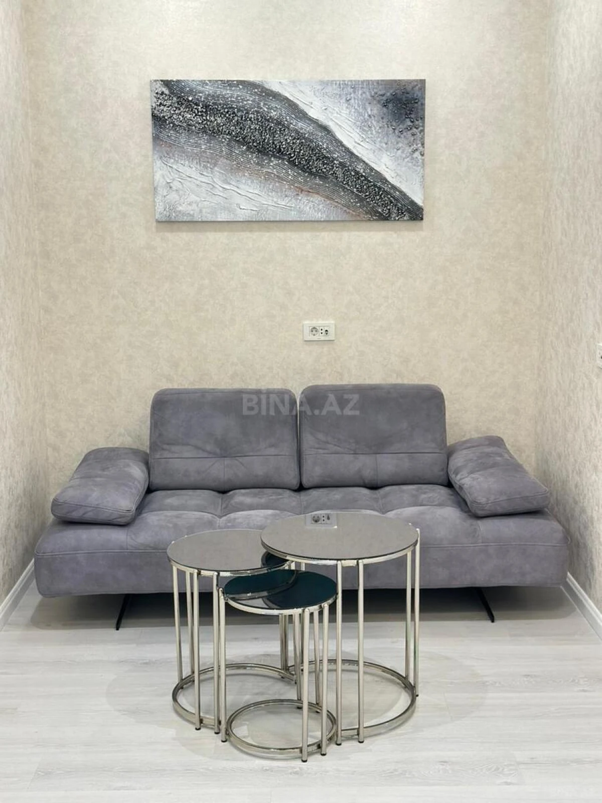 Kirayə verilir 2 otaqlı mənzil 65 m²