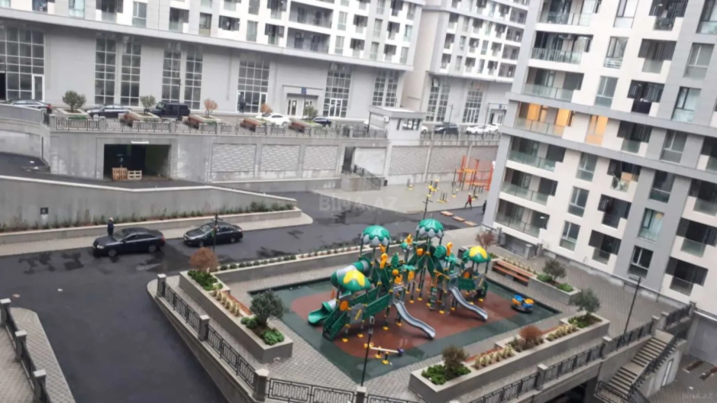 Kirayə verilir 2 otaqlı mənzil 65 m²