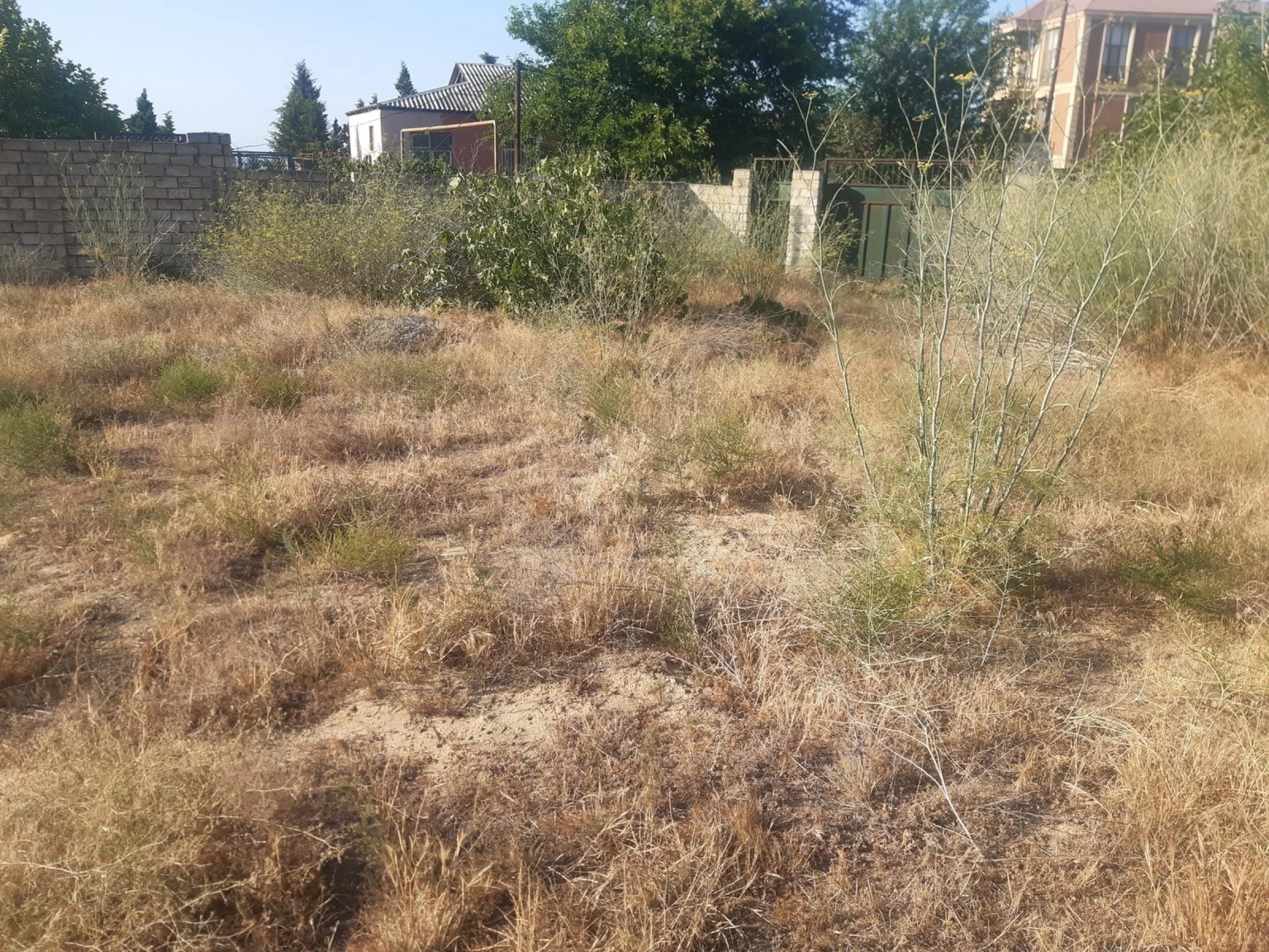 Satılır torpaq sahəsi 12 m²