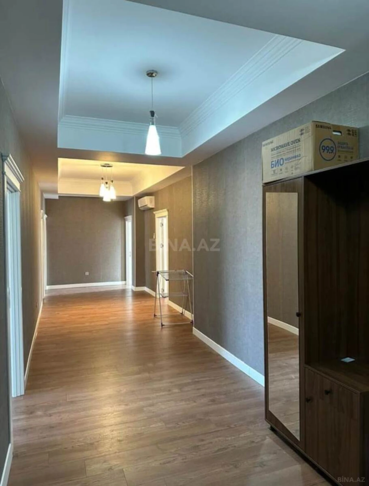 Kirayə verilir 4 otaqlı mənzil 150 m²