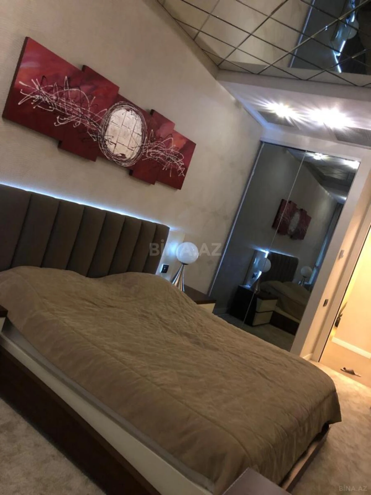 Kirayə verilir 3 otaqlı mənzil 123 m²