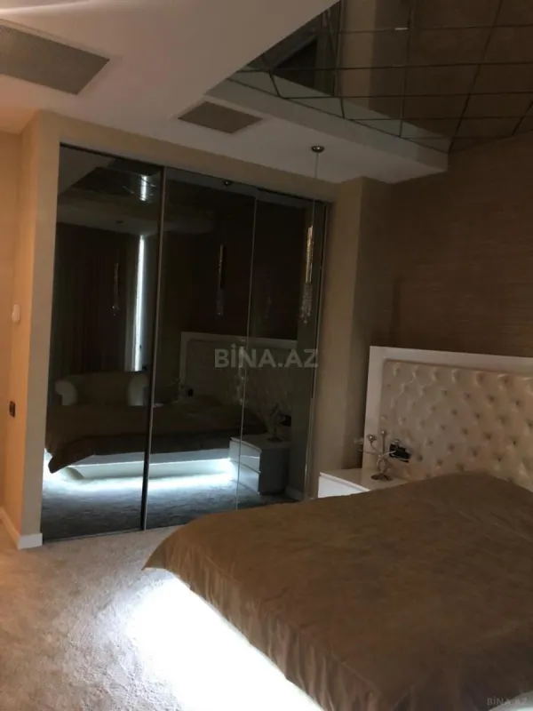Kirayə verilir 3 otaqlı mənzil 123 m²