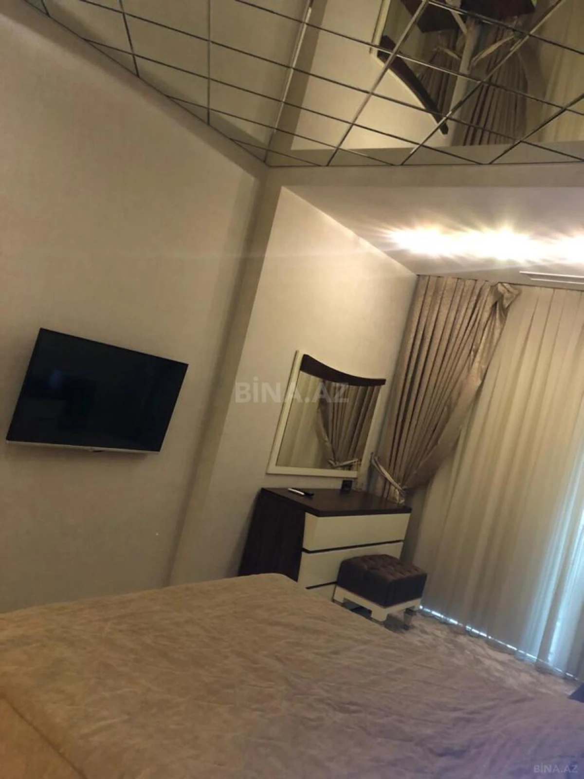 Kirayə verilir 3 otaqlı mənzil 123 m²