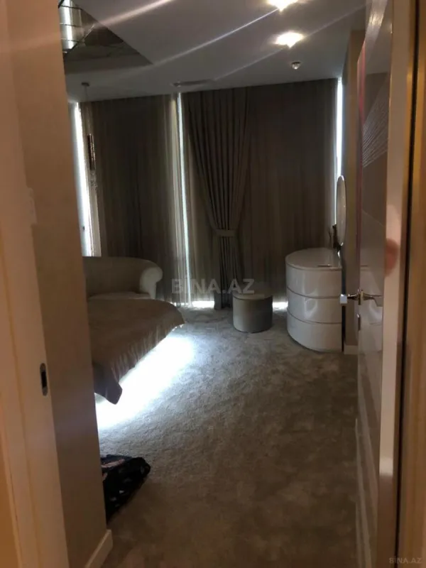 Kirayə verilir 3 otaqlı mənzil 123 m²