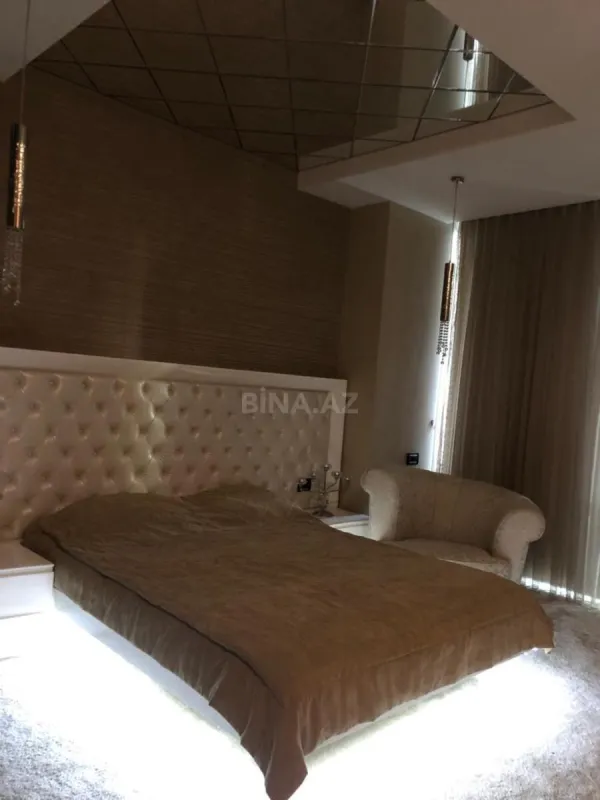 Kirayə verilir 3 otaqlı mənzil 123 m²