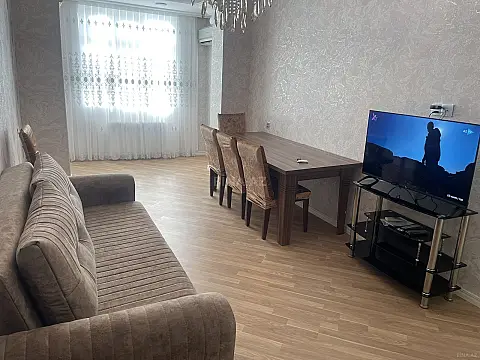 Kirayə verilir 3 otaqlı mənzil 90 m²