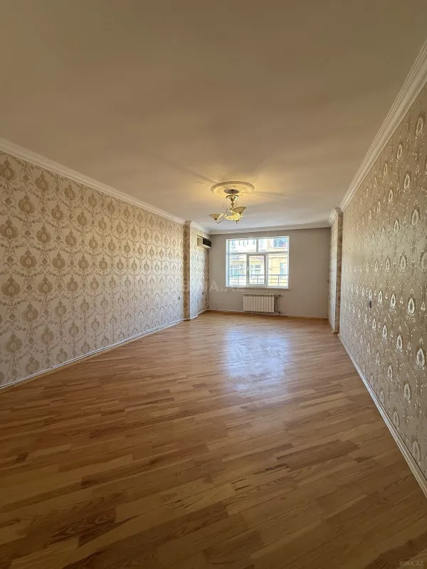 Satılır 3 otaqlı mənzil 116 m²