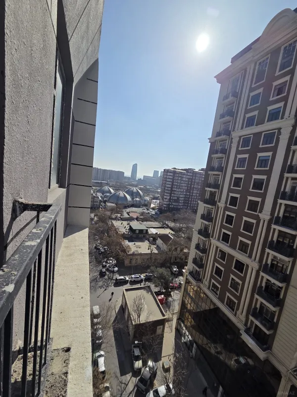 Satılır 2 otaqlı mənzil 86 m²