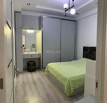 Kirayə verilir 2 otaqlı mənzil 80 m²