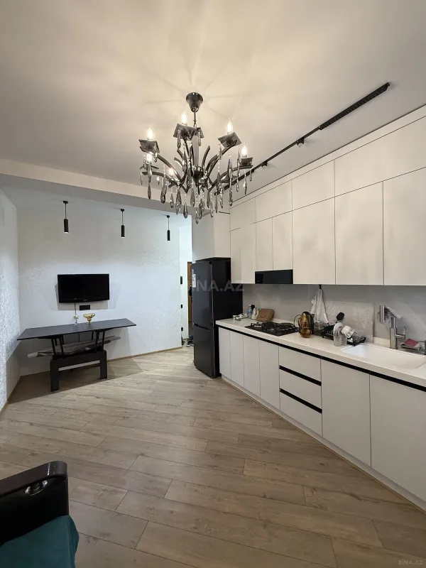 Kirayə verilir 2 otaqlı mənzil 50 m²