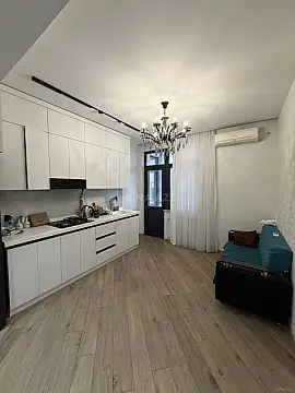 Kirayə verilir 2 otaqlı mənzil 50 m²