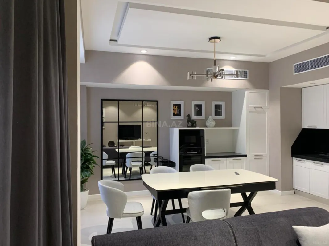 Kirayə verilir 3 otaqlı mənzil 135 m²