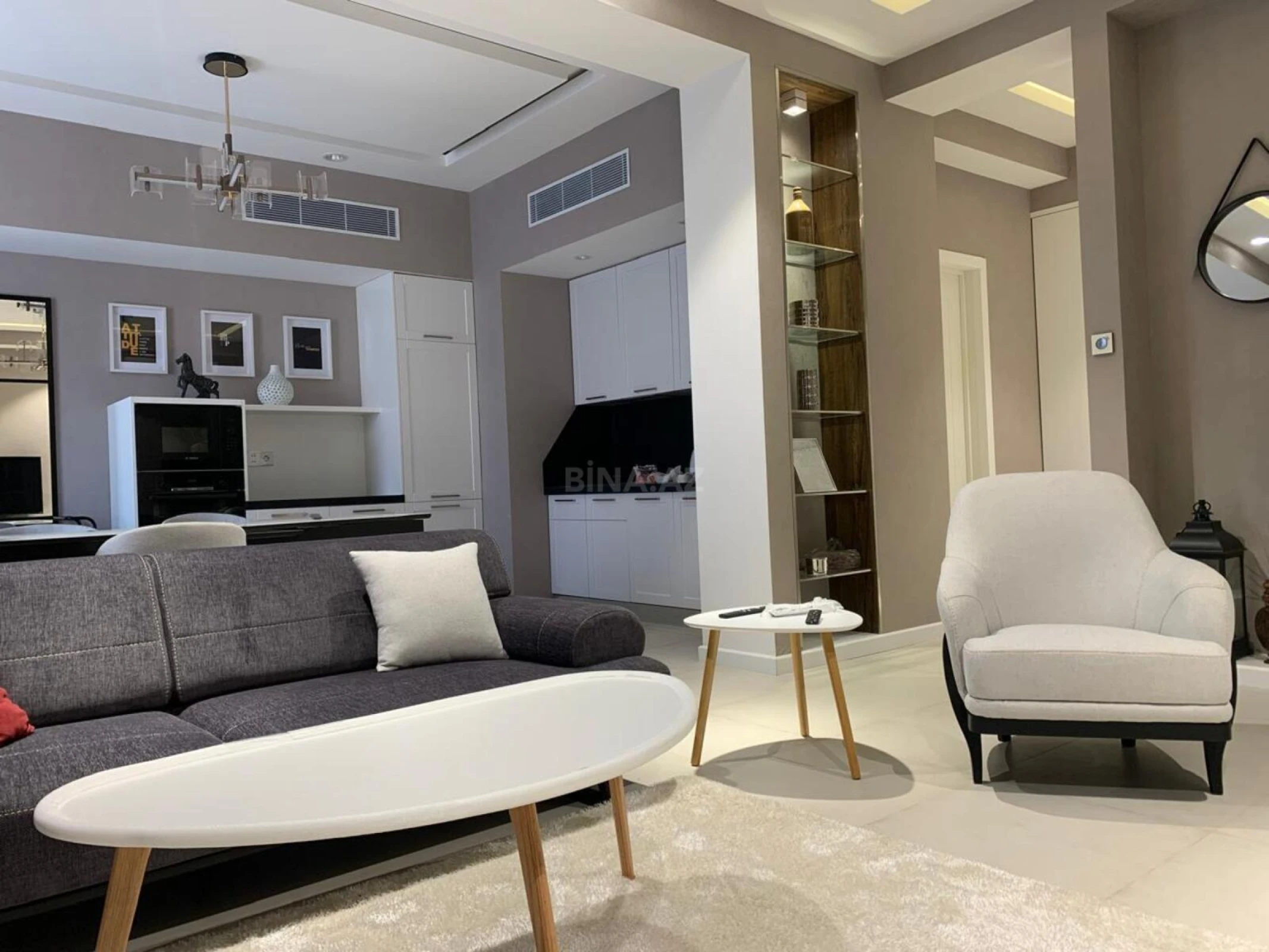 Kirayə verilir 3 otaqlı mənzil 135 m²