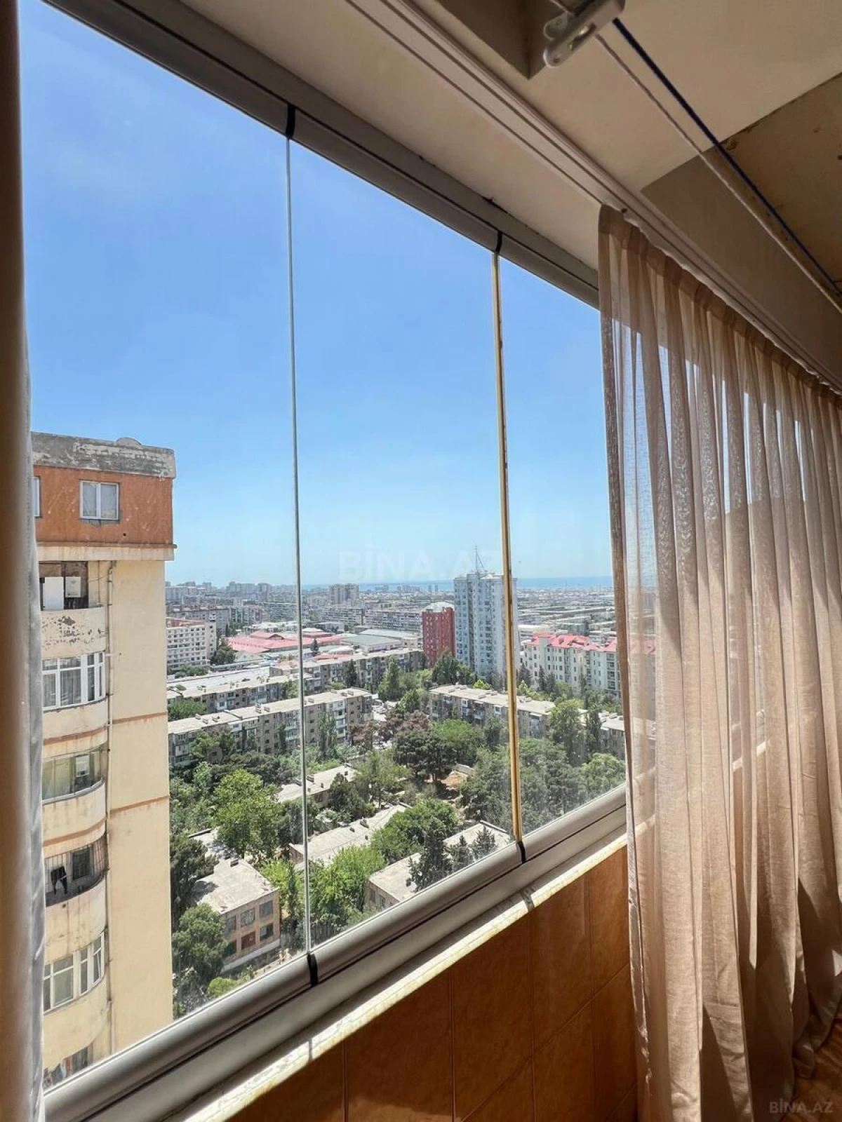 Kirayə verilir 2 otaqlı mənzil 85 m²