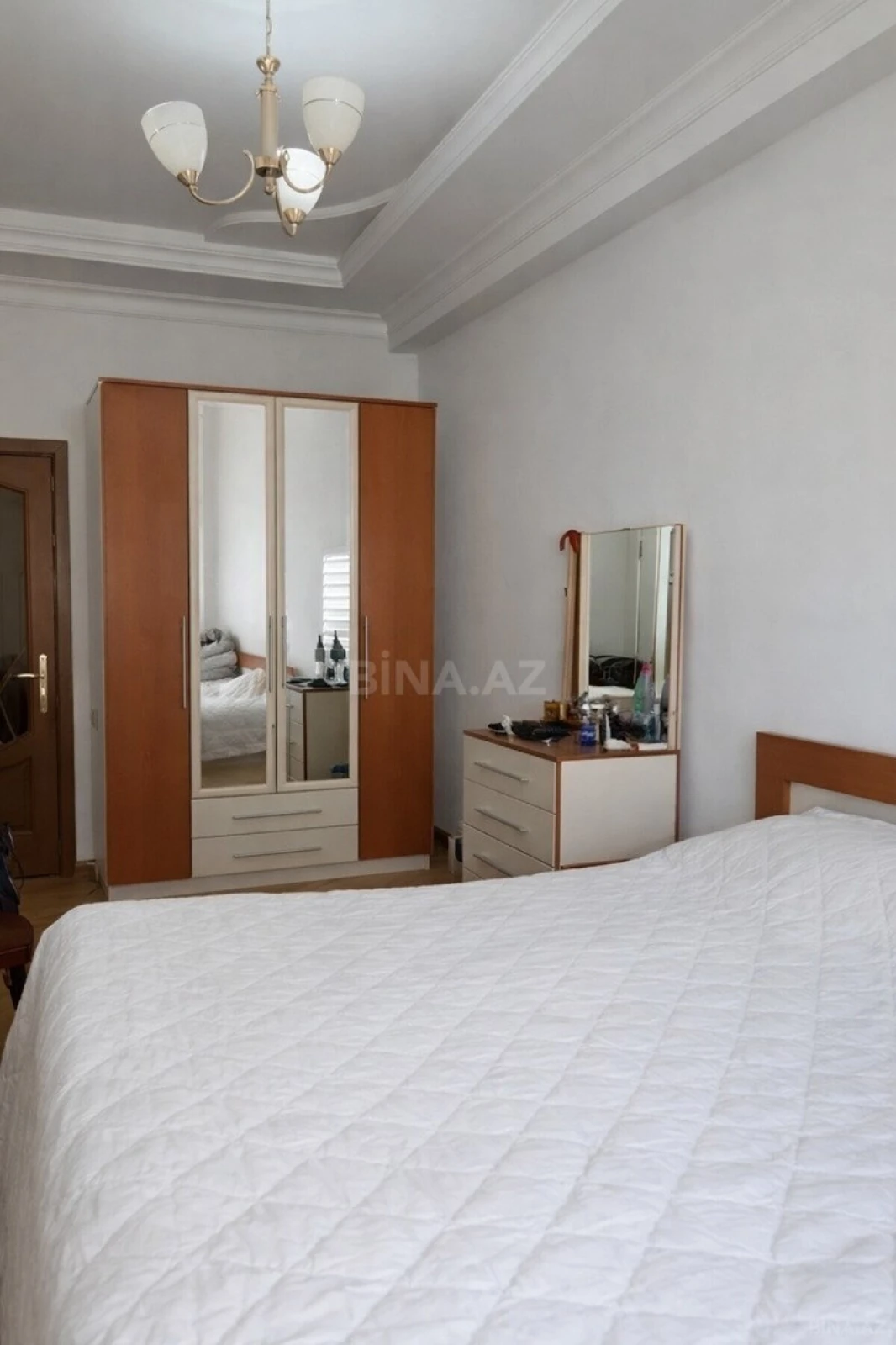 Kirayə verilir 2 otaqlı mənzil 85 m²