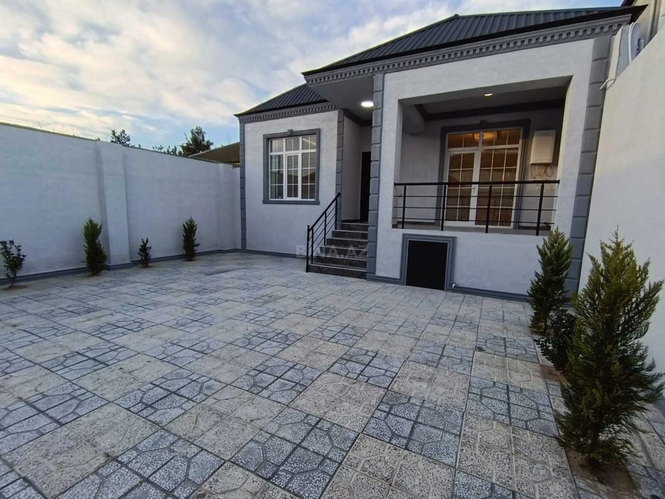 Satılır 4 otaqlı həyət evi 120 m²