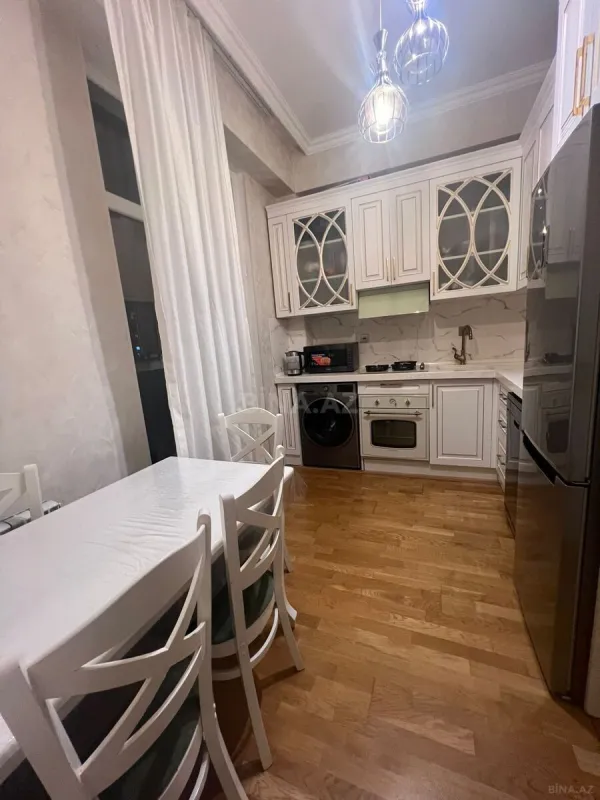 Satılır 2 otaqlı mənzil 65 m²