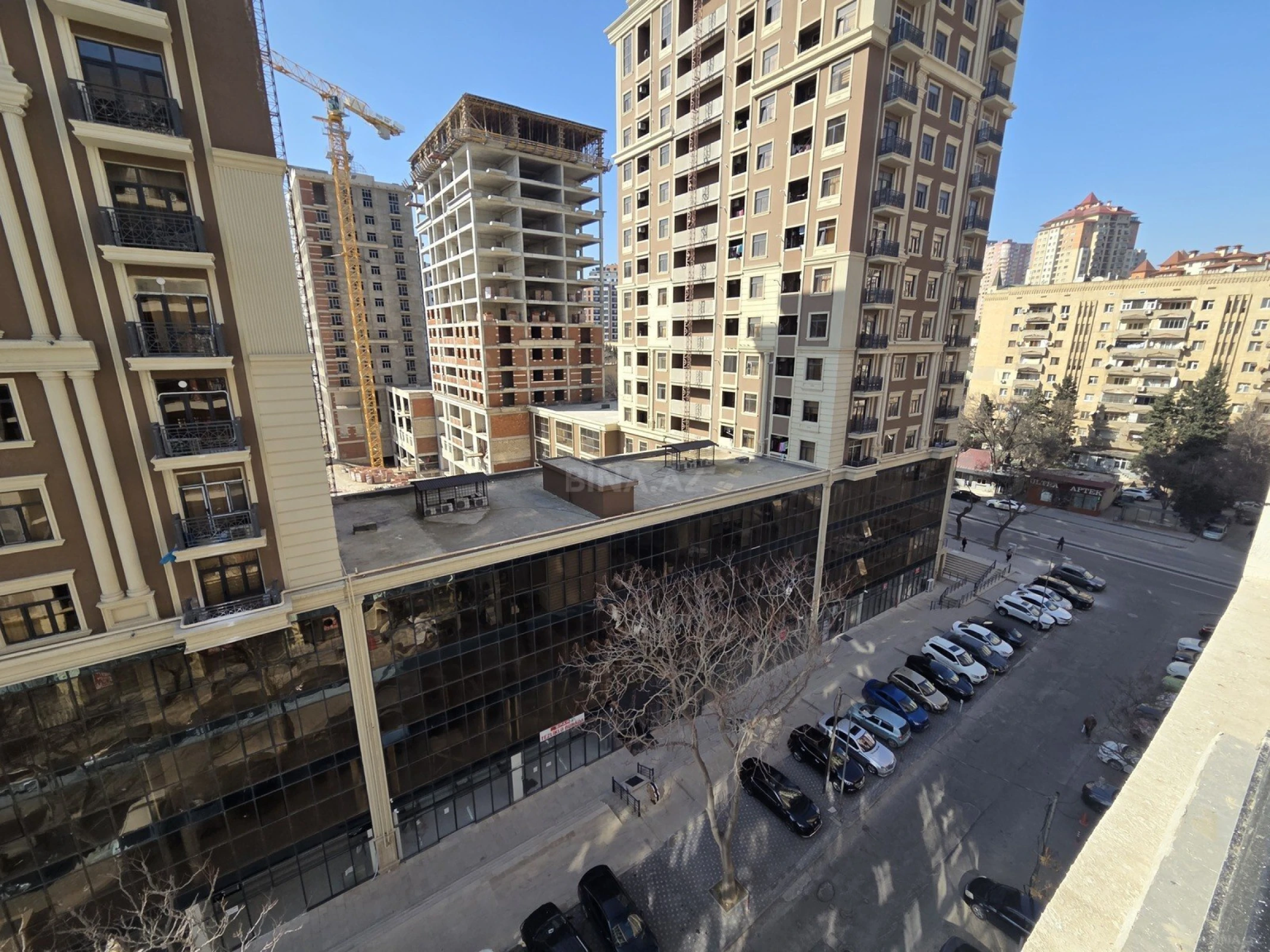 Satılır 1 otaqlı mənzil 60 m²