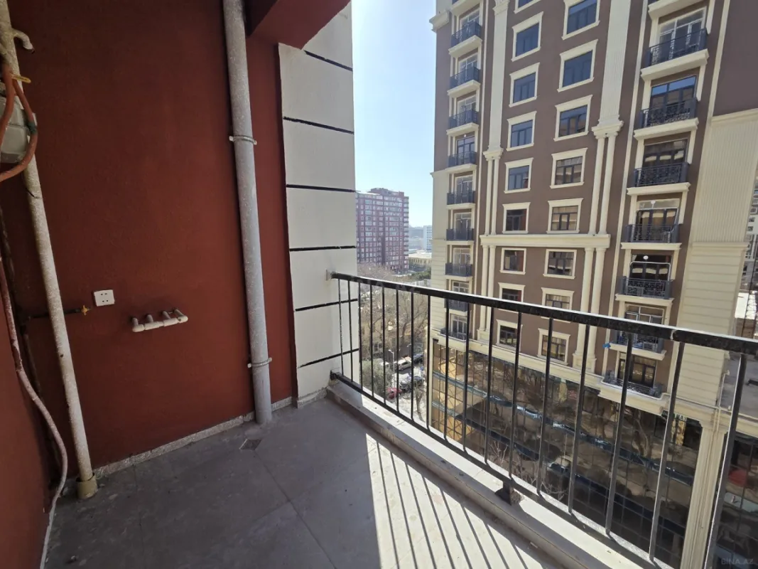 Satılır 1 otaqlı mənzil 60 m²