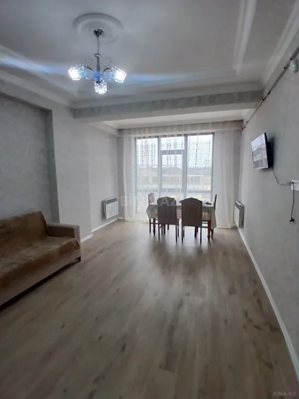 Kirayə verilir 2 otaqlı mənzil 66 m²