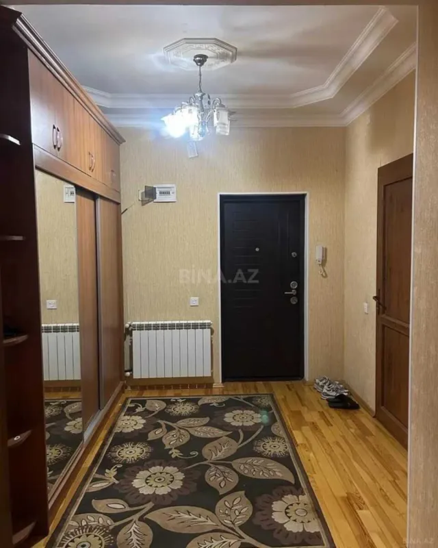 Satılır 2 otaqlı mənzil 84 m²