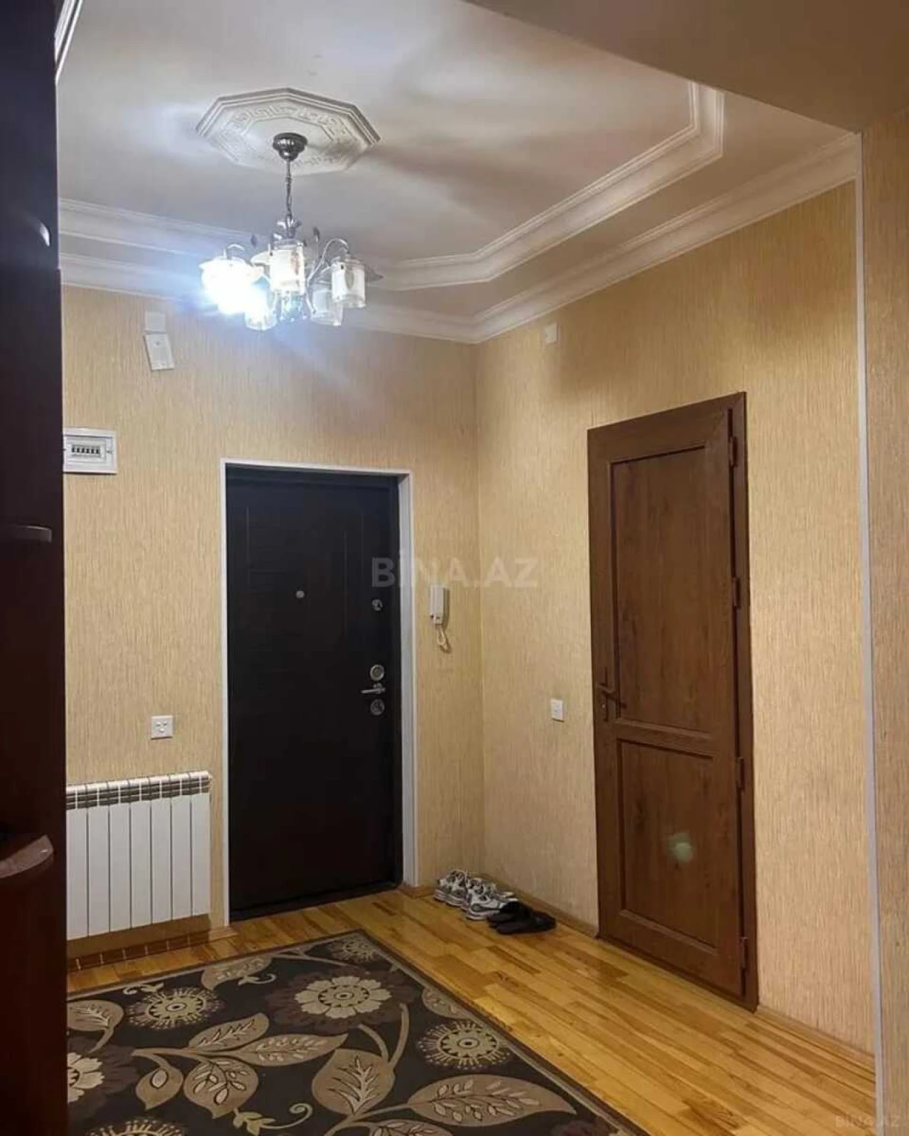 Satılır 2 otaqlı mənzil 84 m²
