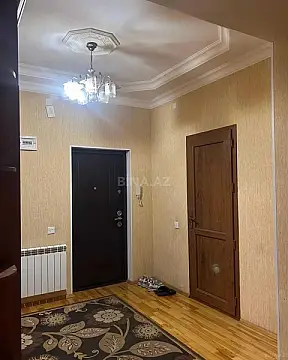 Satılır 2 otaqlı mənzil 84 m²
