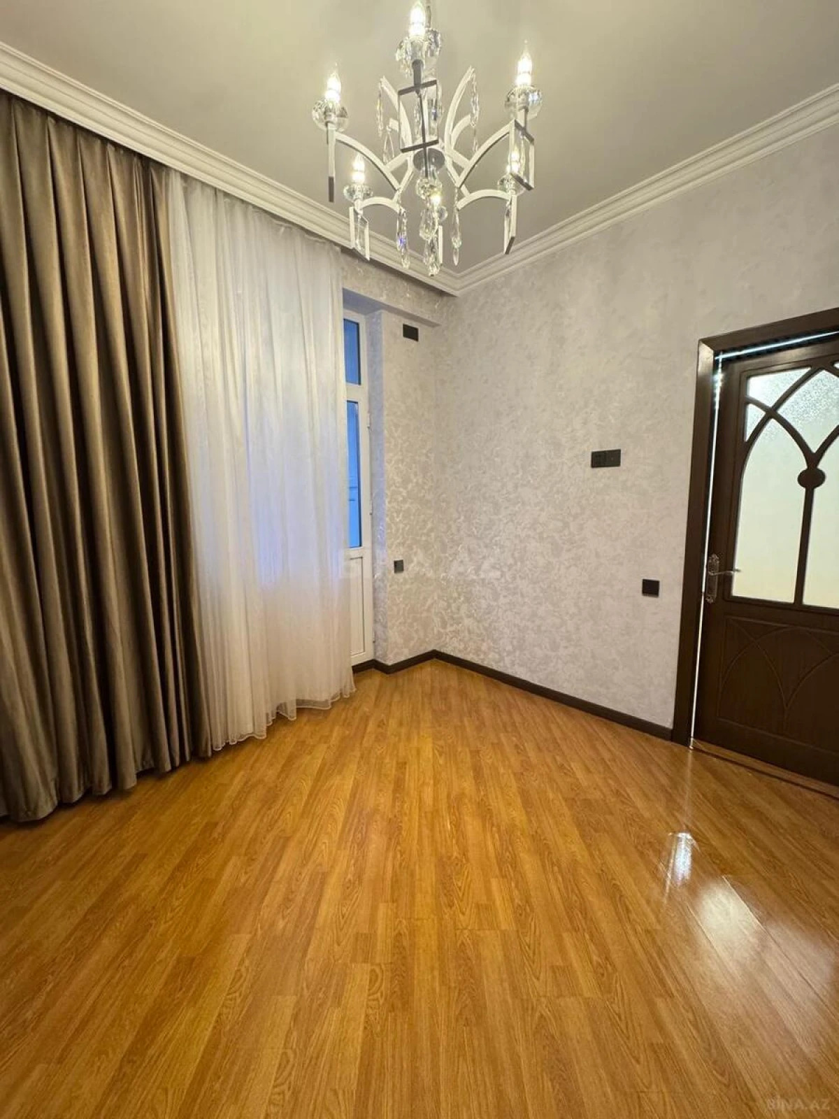 Satılır 2 otaqlı mənzil 63 m²