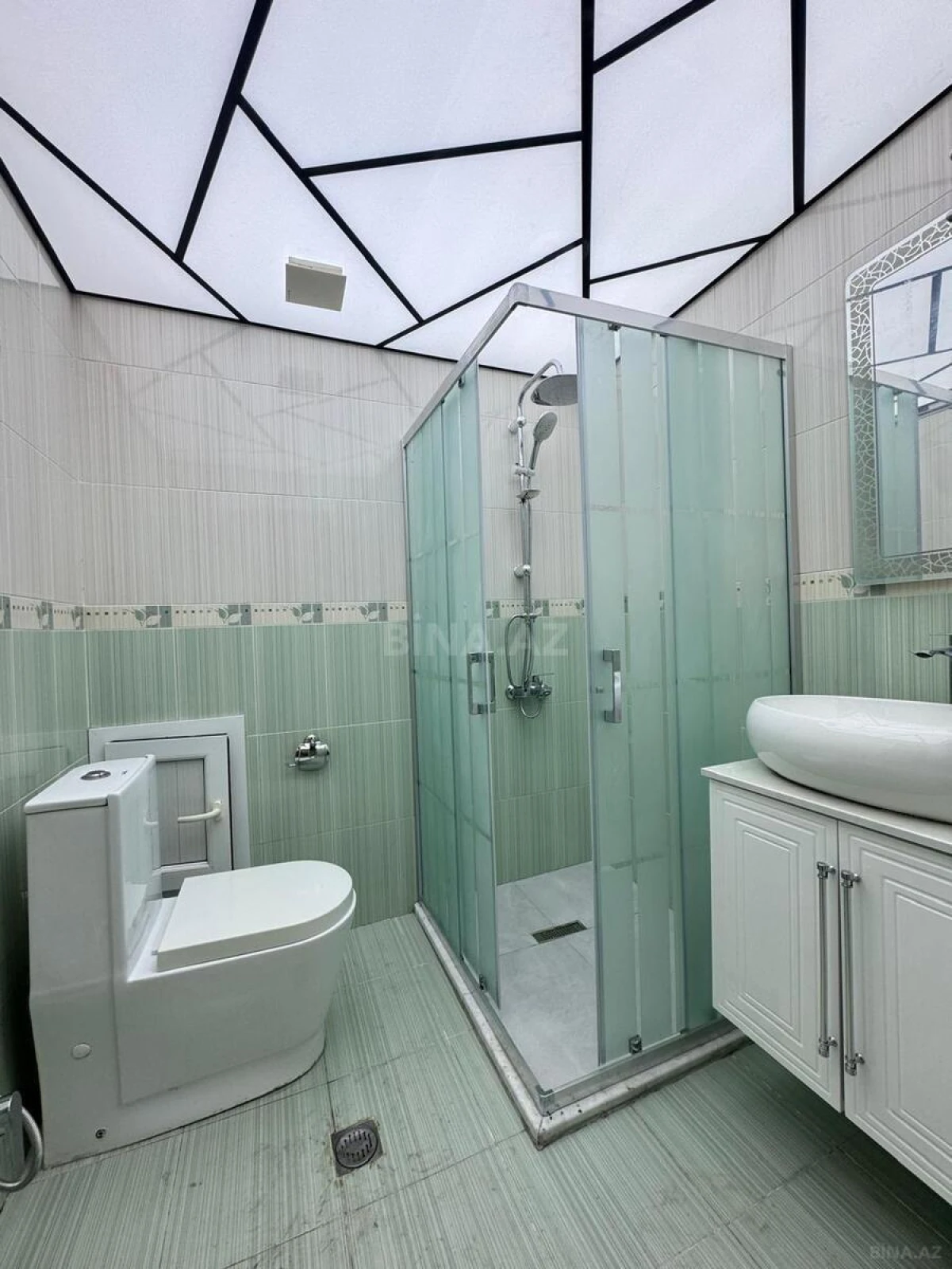 Satılır 2 otaqlı mənzil 63 m²