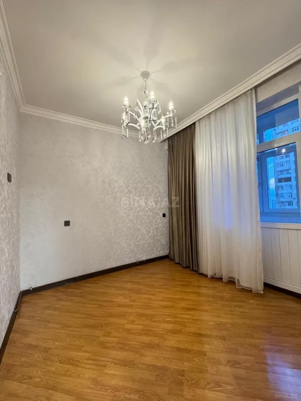 Satılır 2 otaqlı mənzil 63 m²
