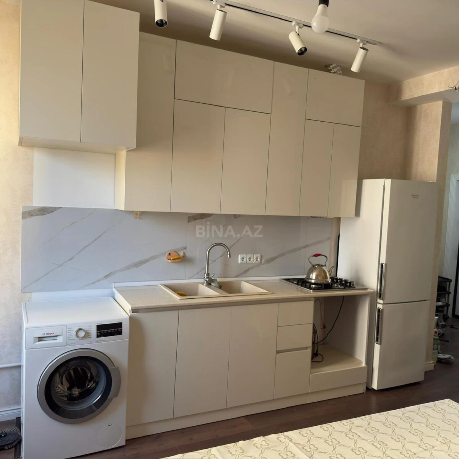 Satılır 2 otaqlı mənzil 50 m²