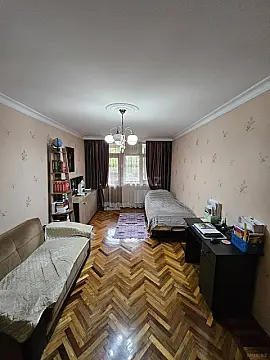 Satılır 4 otaqlı mənzil 100 m²