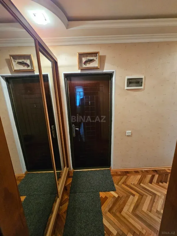 Satılır 4 otaqlı mənzil 100 m²