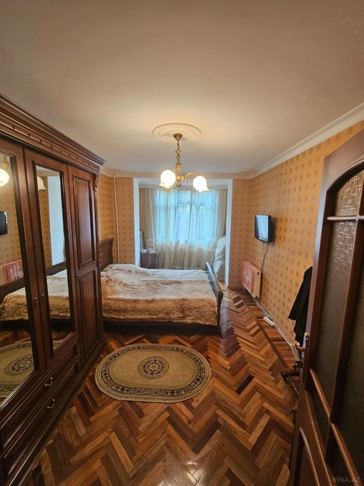 Satılır 4 otaqlı mənzil 100 m²