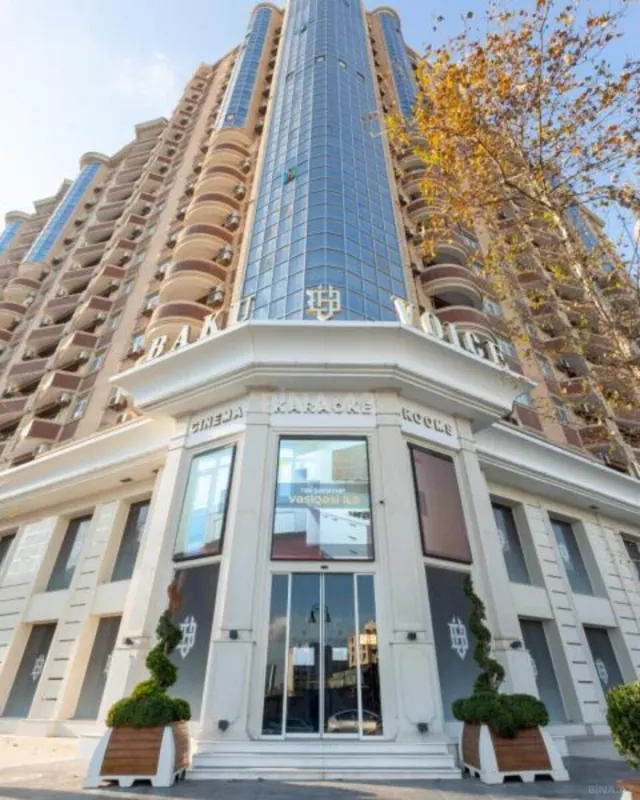 Satılır 3 otaqlı mənzil 131 m²