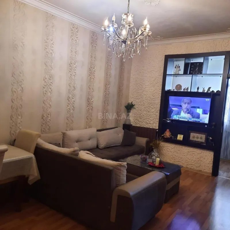 Kirayə verilir 2 otaqlı mənzil 50 m²