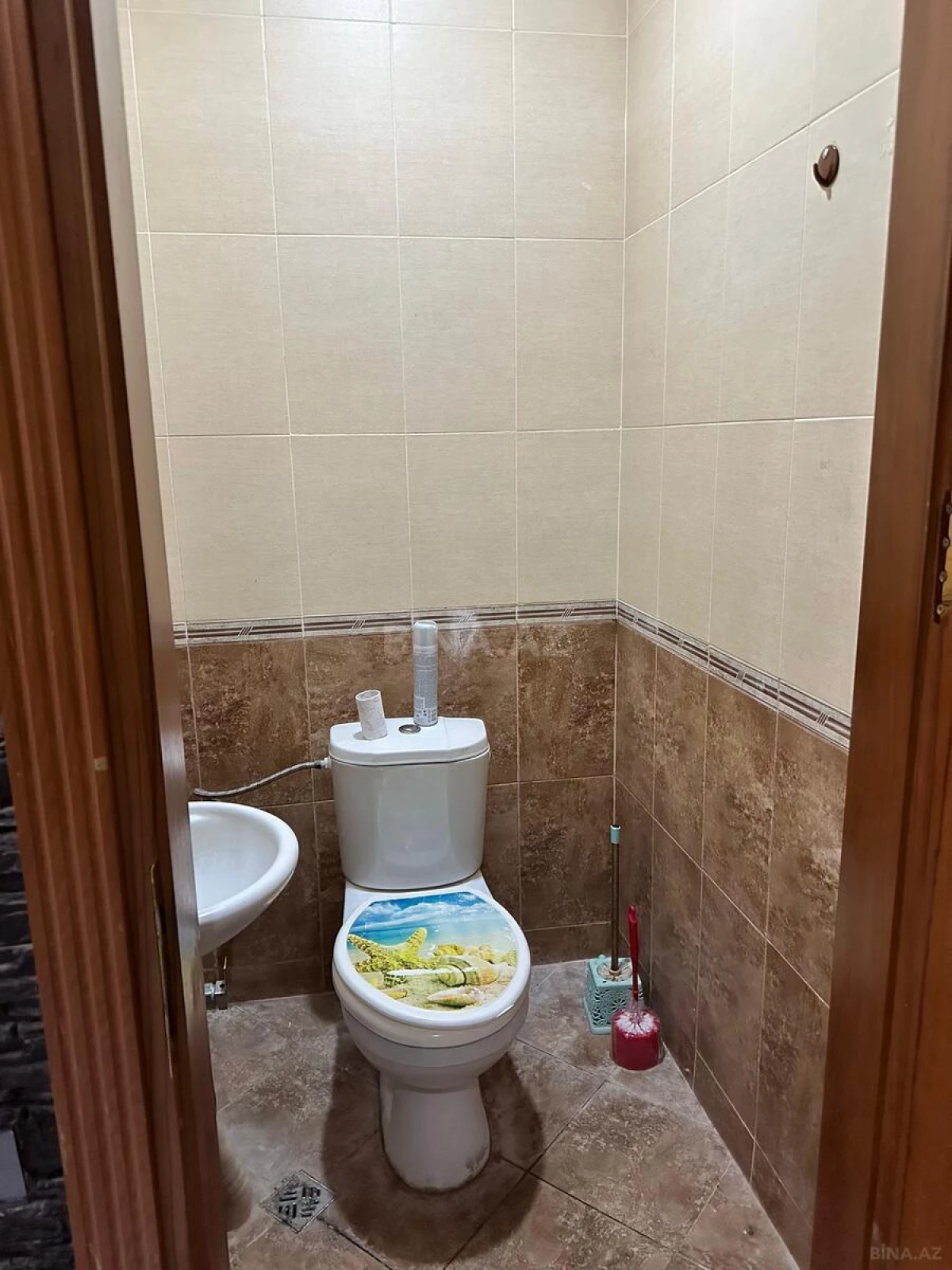 Satılır 4 otaqlı mənzil 143 m²