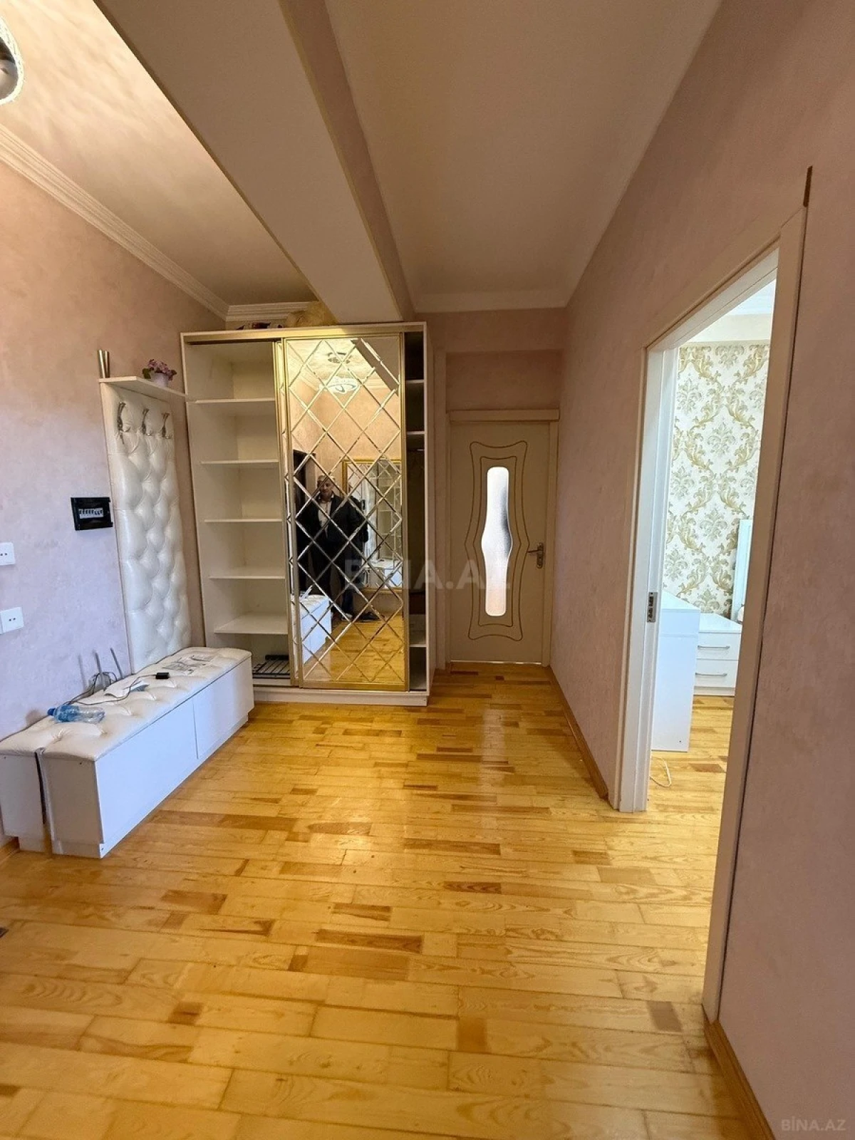 Satılır 2 otaqlı mənzil 75 m²