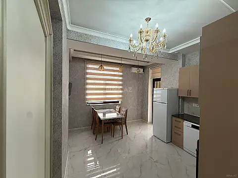 Kirayə verilir 3 otaqlı mənzil 120 m²