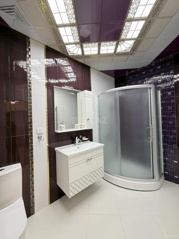 Satılır 3 otaqlı mənzil 118 m²