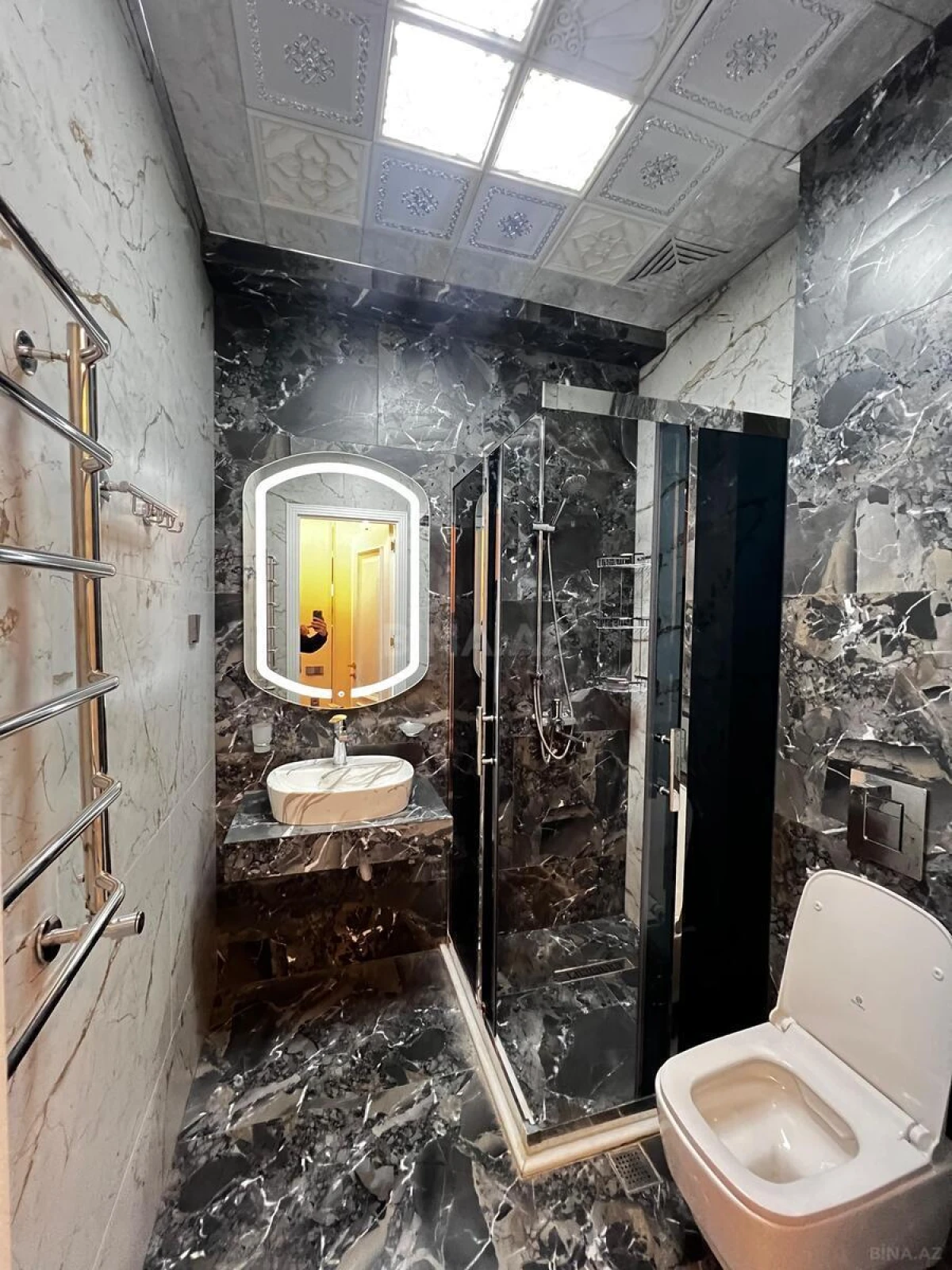 Satılır 4 otaqlı mənzil 165 m²