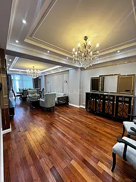 Satılır 4 otaqlı mənzil 165 m²