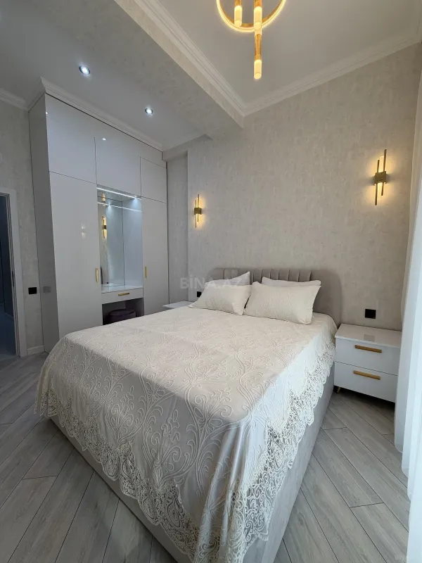Satılır 2 otaqlı mənzil 57 m²