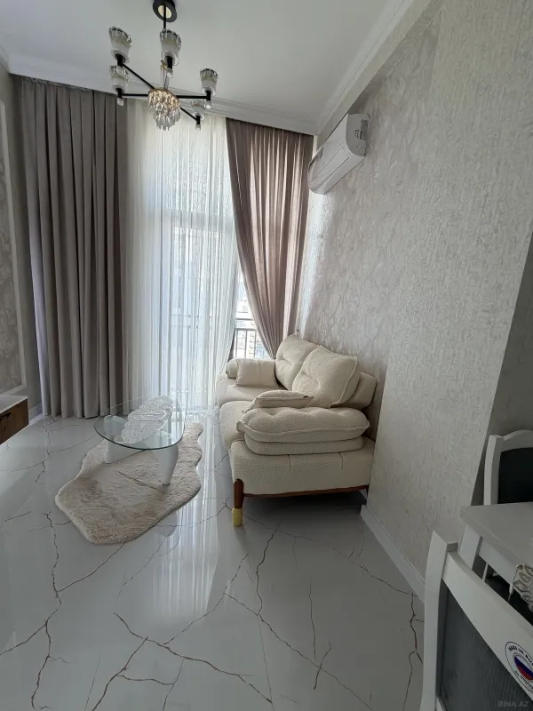Satılır 2 otaqlı mənzil 57 m²